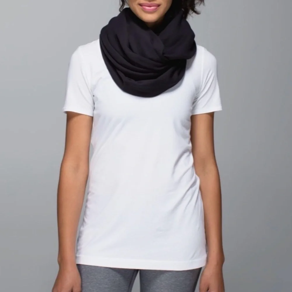 Lululemon Vinyasa Scarf *Rulu Hyper Stripe